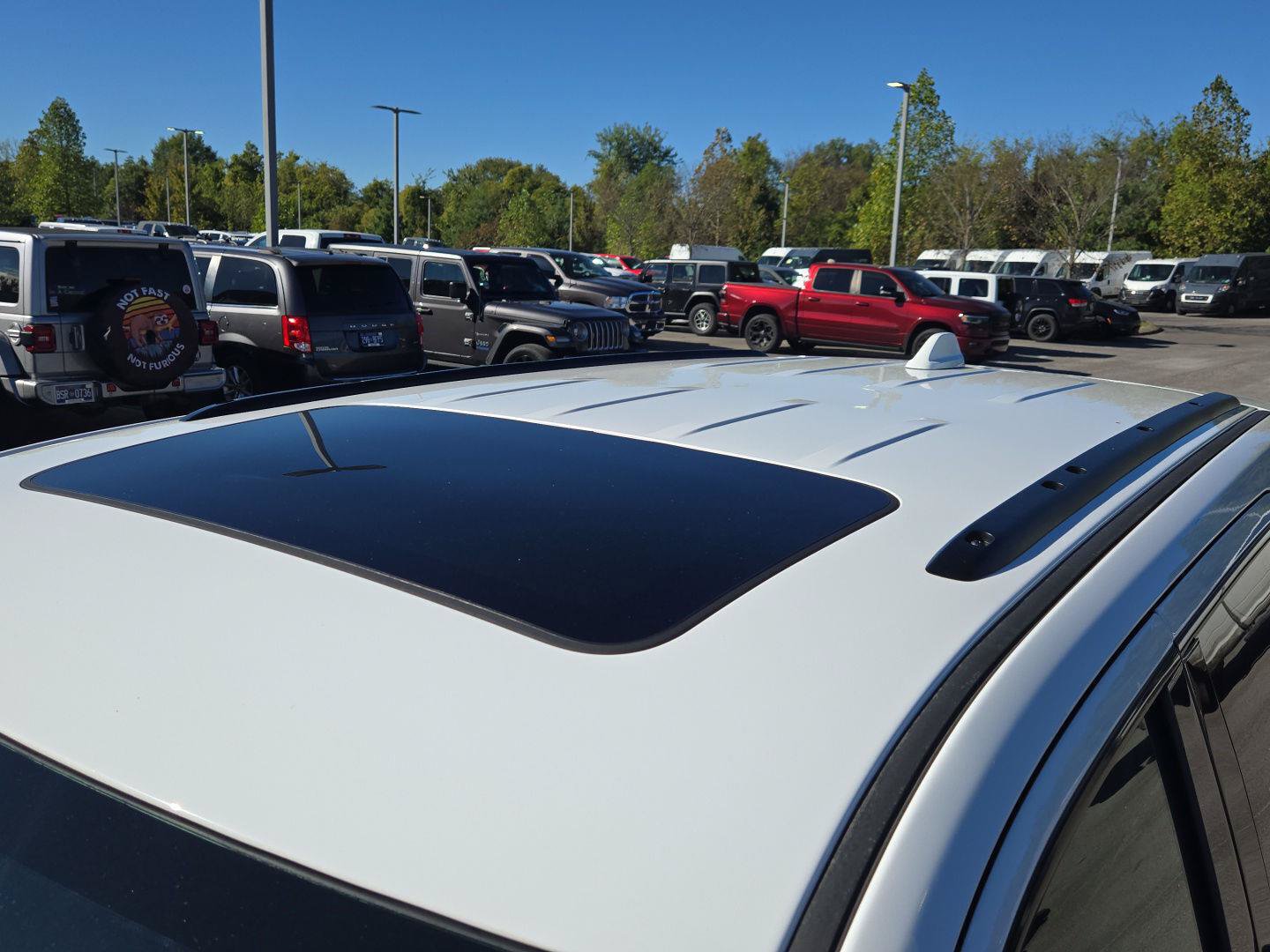 Used 2020 Jeep Grand Cherokee Altitude AWD/4WD image 13