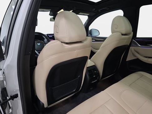Used 2023 BMW X3 xDrive30i w/ Premium Package w/ZPA AWD/4WD image 10