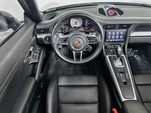 Certified 2018 Porsche 911 Targa 4S AWD/4WD image 24