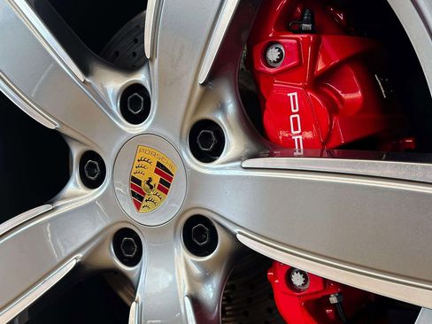 Used 2025 Porsche 718 Boxster S image 16