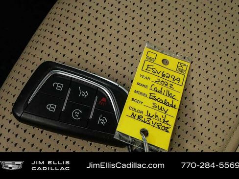 Used 2022 Cadillac Escalade ESV Premium Luxury image 44