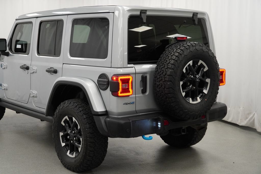 Used 2024 Jeep Wrangler Unlimited Rubicon 4xe AWD/4WD image 27