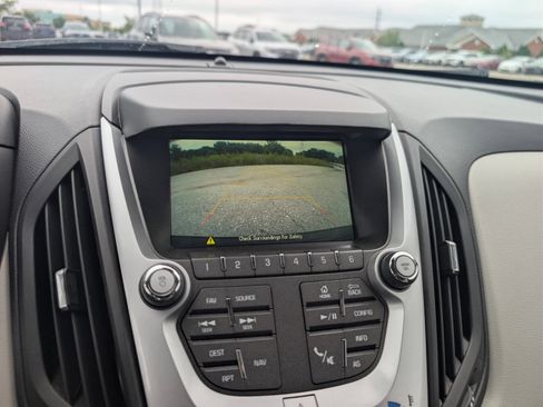 Used 2017 Chevrolet Equinox Premier w/ Enhanced Convenience Package FWD image 14
