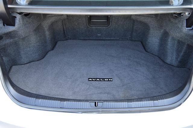 Used 2014 Toyota Avalon Limited FWD image 35