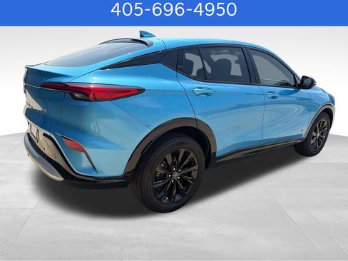 Used 2025 Buick Envista Sport Touring w/ Convenience II Package FWD image 6