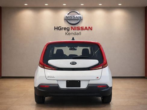 Used 2020 Kia Soul S FWD image 6