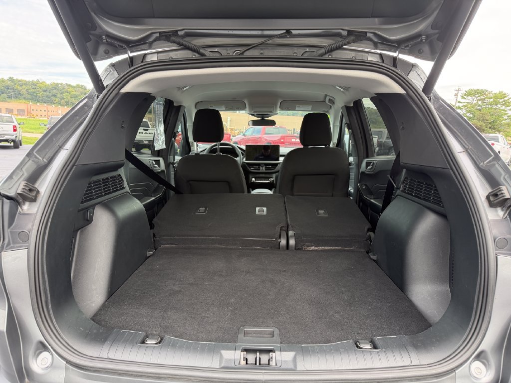 Used 2023 Ford Escape Active w/ Tech Pack #1 AWD/4WD image 11