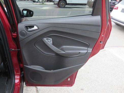 Used 2017 Ford Escape Titanium AWD/4WD image 30