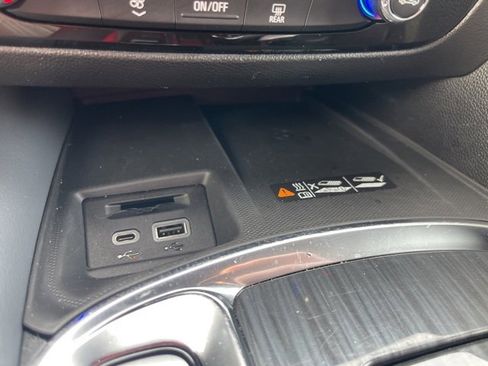 Used 2023 Buick Enclave Essence w/ Sport Touring Edition image 30