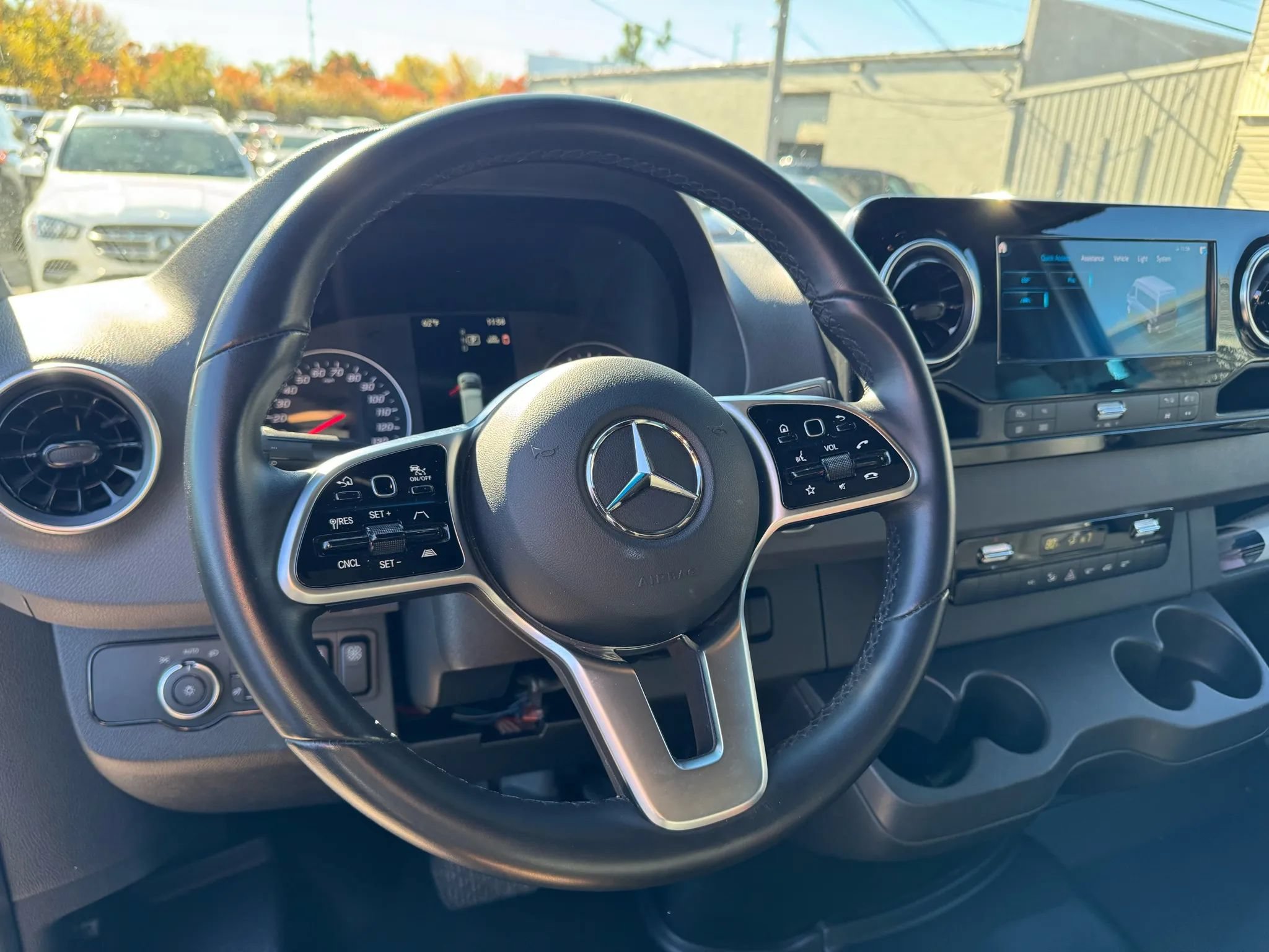Used 2022 Mercedes-Benz Sprinter 2500 image 18