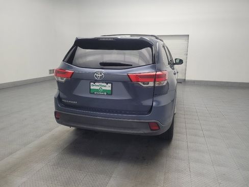 Used 2019 Toyota Highlander LE image 7