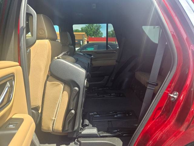 Used 2023 Chevrolet Tahoe Premier AWD/4WD image 17
