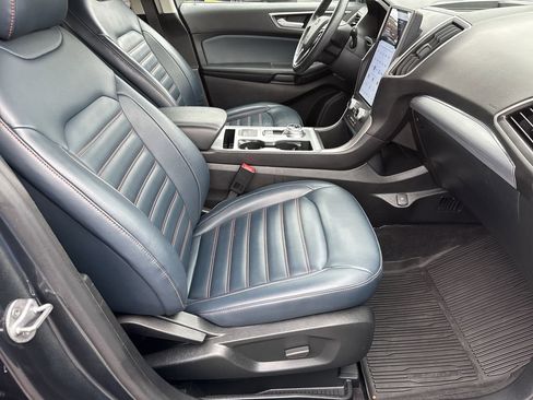 Used 2022 Ford Edge SEL w/ Sport Appearance Package AWD/4WD image 13