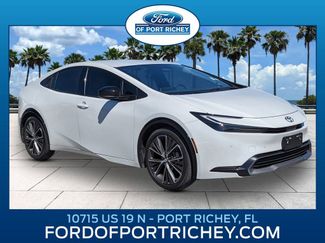 Used 2023 Toyota Prius XLE video 1
