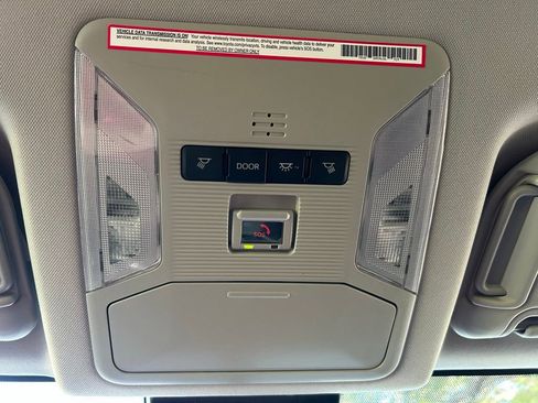 Used 2024 Toyota RAV4 XLE FWD image 29