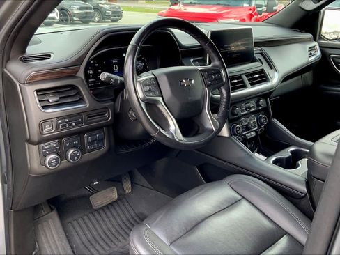 Used 2022 Chevrolet Tahoe Z71 w/ Z71 Off-Road Package image 17