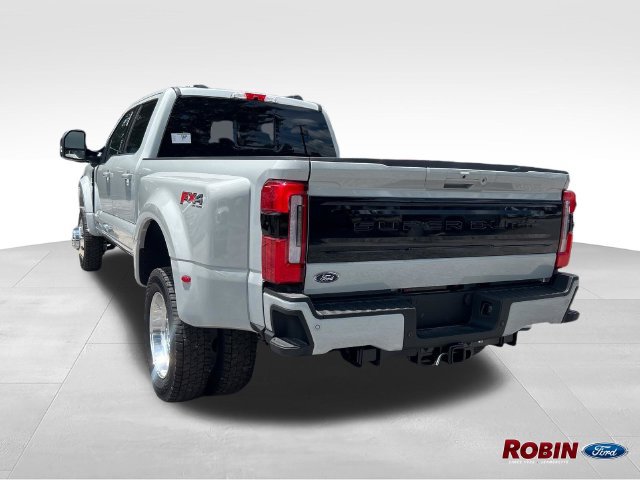 New 2026 Ford F450 Platinum w/ FX4 Off-Road Package AWD/4WD image 3