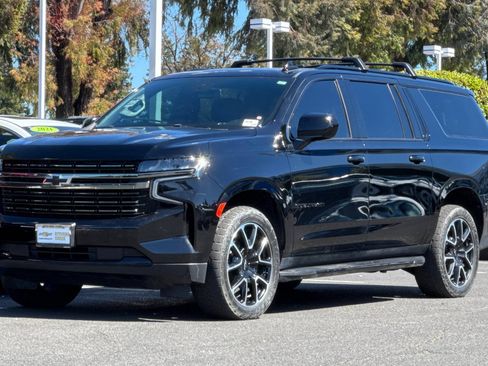 Used 2021 Chevrolet Suburban RST AWD/4WD image 9