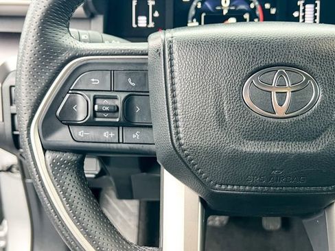 Used 2025 Toyota 4Runner SR5 image 26