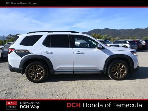 Used 2023 Honda Pilot Elite image 5