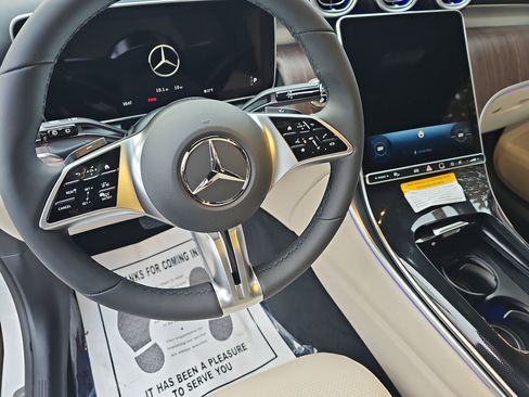 New 2026 Mercedes-Benz GLC 300 4MATIC image 17