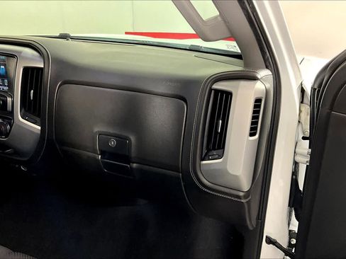 Used 2018 GMC Sierra 1500 SLE w/ SLE Value Package image 16