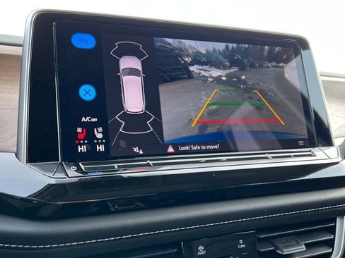 Certified 2025 Volkswagen Atlas SE image 26