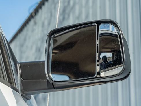Used 2018 RAM 2500 Laramie w/ Sport Appearance Group image 13