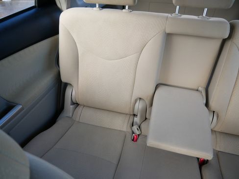 Used 2013 Toyota Prius V Two image 11