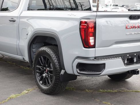 Used 2024 GMC Sierra 1500 Pro w/ Graphite Edition AWD/4WD image 8