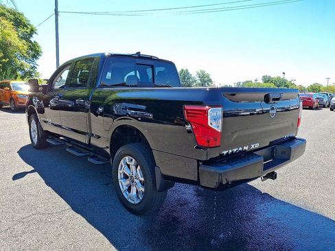 Certified 2024 Nissan Titan SV w/ SV Convenience Package image 4