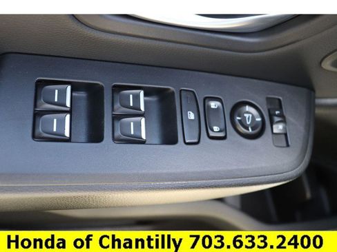 Used 2025 Honda Pilot EX-L image 21