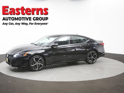 Used 2025 Nissan Altima 2.5 SR FWD image 53