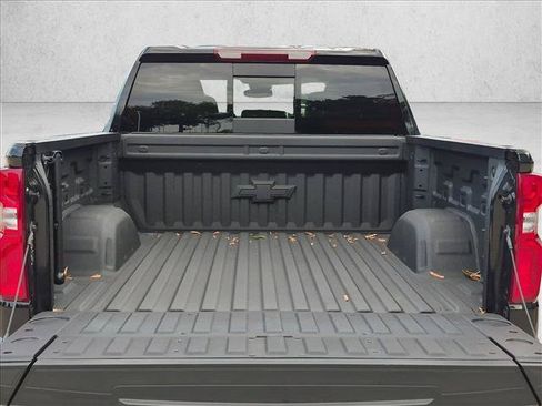 Used 2025 Chevrolet Silverado 1500 LT Trail Boss w/ LT Trail Boss Premium Package AWD/4WD image 6