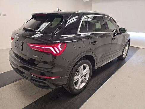 Used 2024 Audi Q3 2.0T Premium AWD/4WD image 2