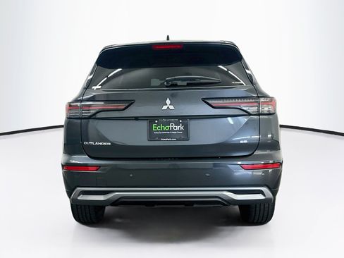 Used 2025 Mitsubishi Outlander SE AWD/4WD image 7