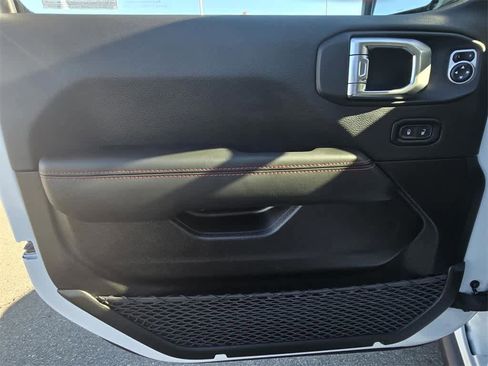 New 2026 Jeep Wrangler Unlimited Rubicon image 13