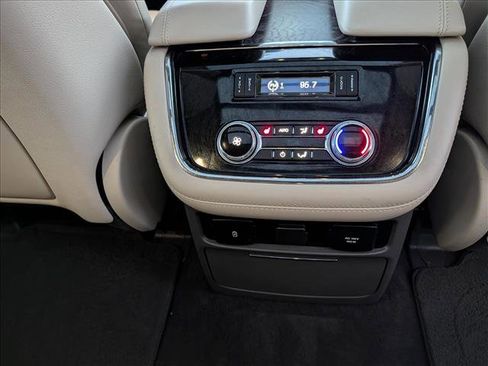 Used 2020 Lincoln Navigator Reserve w/ Luxury Package image 20