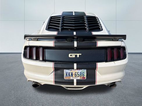 Used 2017 Ford Mustang GT w/ GT Performance Package RWD image 3
