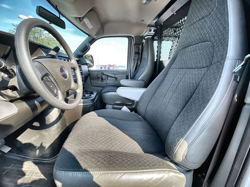 Used 2024 GMC Savana 2500 w/ Driver Convenience Package image 17