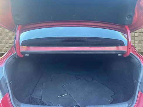 Used 2022 Hyundai Elantra SEL image 28