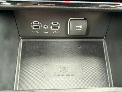 Used 2024 Jeep Grand Cherokee L Limited w/ Luxury Tech Group II AWD/4WD image 25
