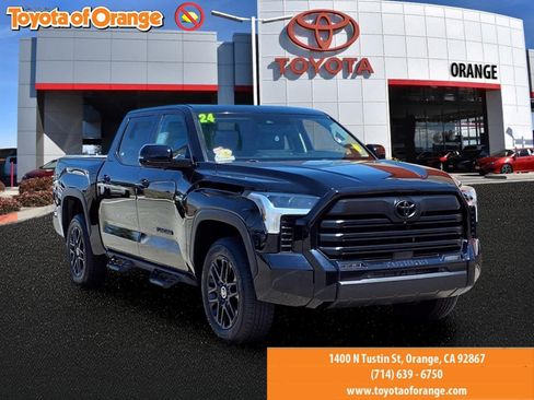 Used 2024 Toyota Tundra Limited AWD/4WD image 1