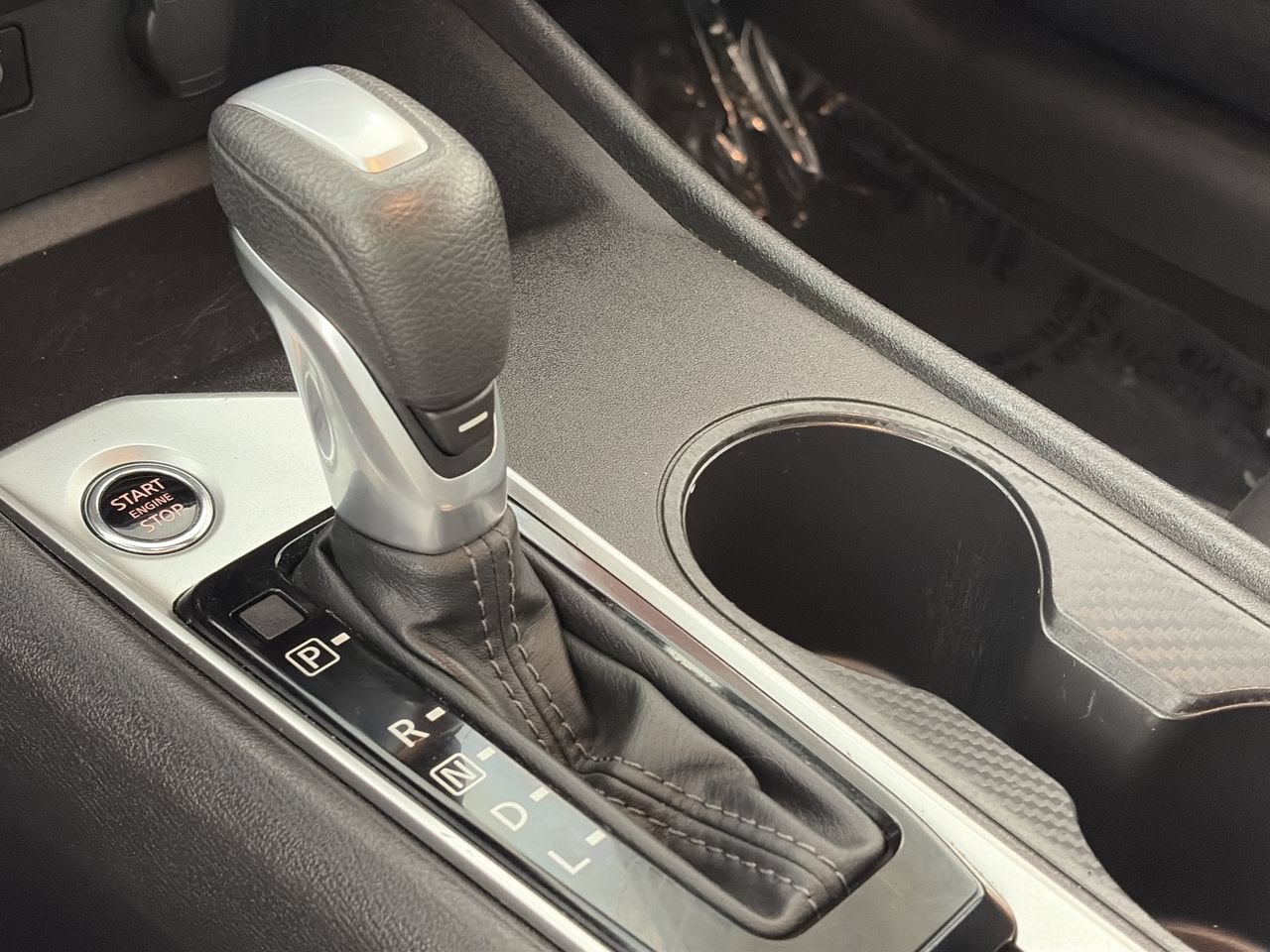 Used 2025 Nissan Altima 2.5 SV FWD image 15