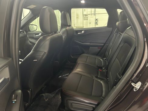 Certified 2023 Ford Escape ST-Line w/ Tech Pack #1 AWD/4WD image 10