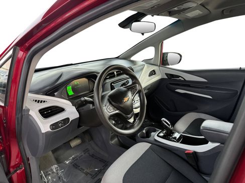 Used 2020 Chevrolet Bolt LT image 9