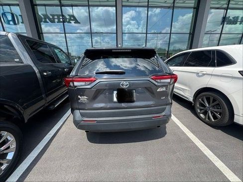 Used 2023 Toyota RAV4 LE FWD image 6