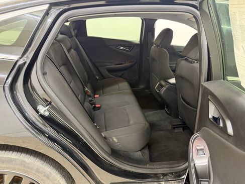 Used 2018 Chevrolet Malibu LT image 13