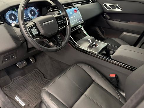 Used 2026 Land Rover Range Rover Velar Dynamic SE AWD/4WD image 4