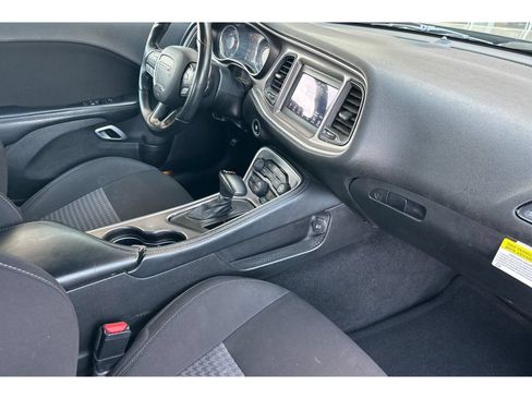 Used 2022 Dodge Challenger GT RWD image 15